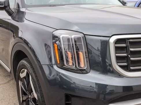 Used 2024 Kia Telluride S w/ S Sunroof Package FWD image 9