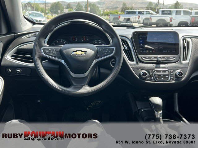 Used 2022 Chevrolet Malibu LT FWD image 12