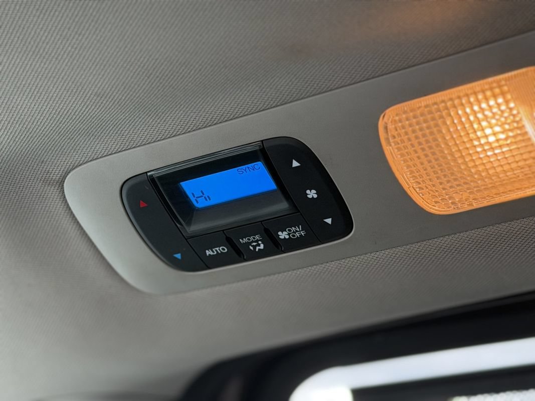 Used 2012 Honda Odyssey Touring Elite image 12