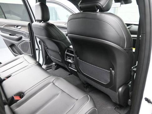 New 2026 Jeep Grand Cherokee Limited image 24