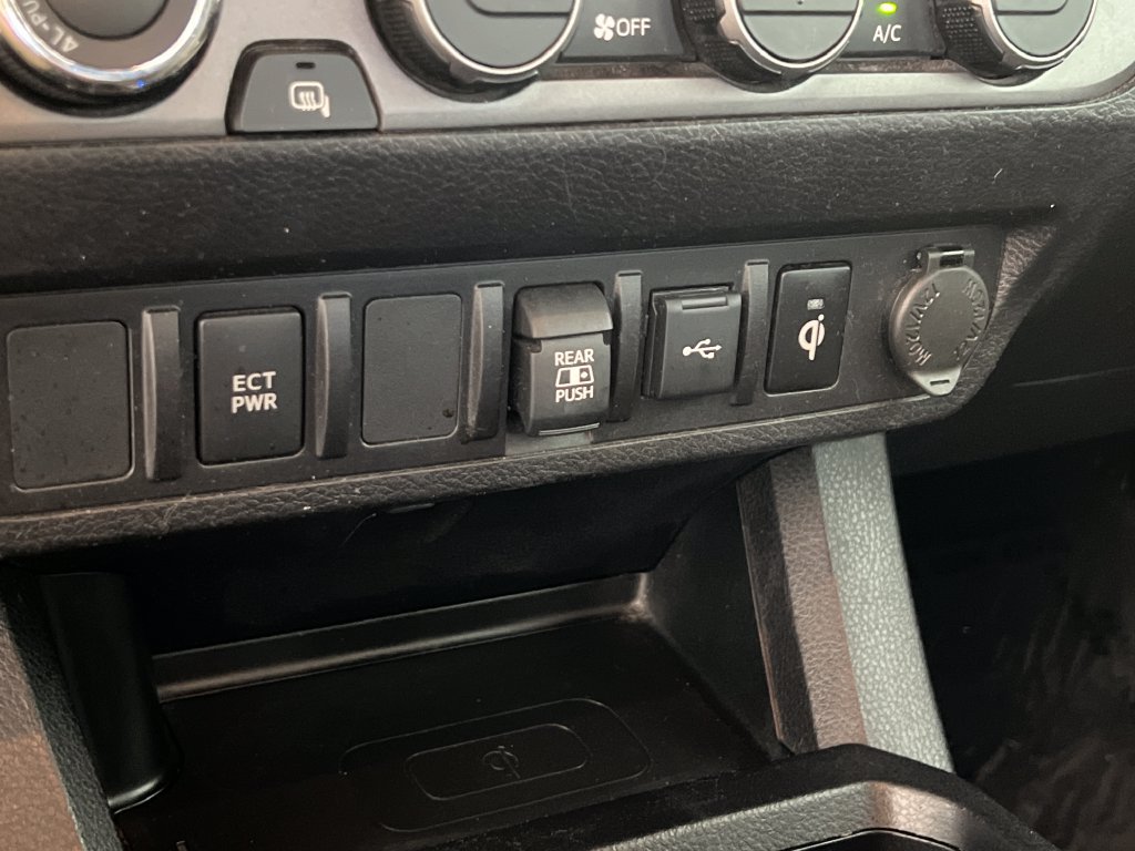 Used 2023 Toyota Tacoma TRD Off-Road AWD/4WD image 32