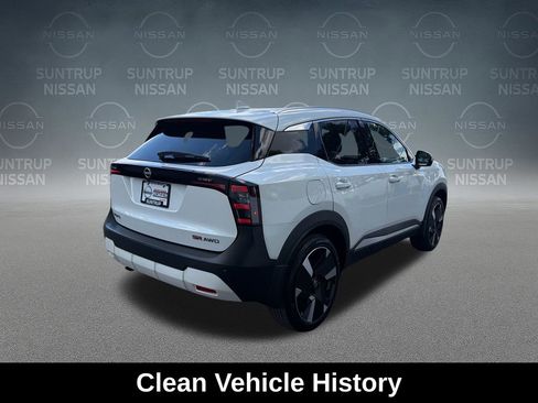 Used 2025 Nissan Kicks SR AWD/4WD image 6