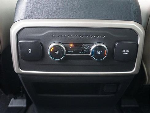 New 2024 Ford Expedition XLT image 18