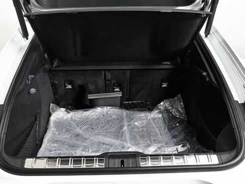 New 2025 Porsche Panamera RWD image 32