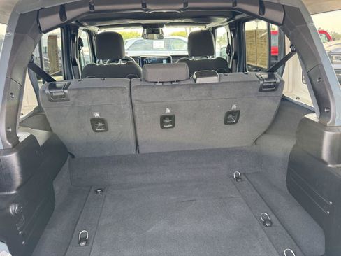 Certified 2025 Jeep Wrangler Unlimited Rubicon 4xe w/ Convenience Group AWD/4WD image 16