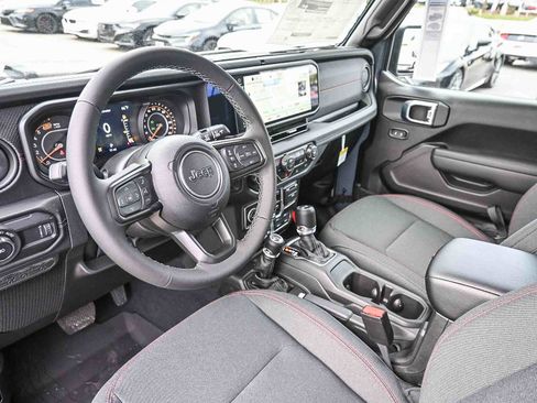 New 2026 Jeep Wrangler Unlimited Rubicon image 15