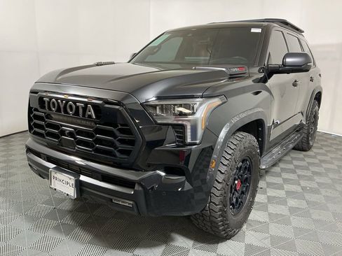 Used 2025 Toyota Sequoia TRD Pro AWD/4WD image 2