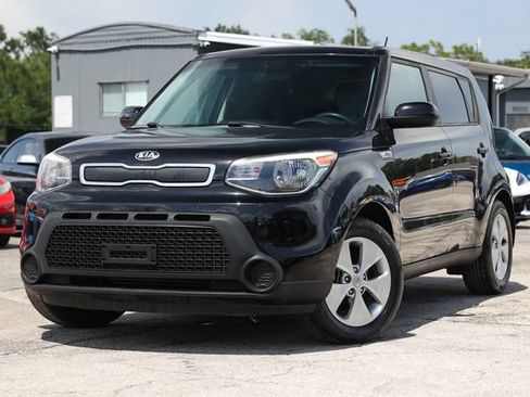 Used 2016 Kia Soul FWD image 1
