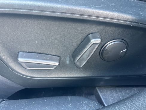 Used 2020 Ford Escape SEL image 16