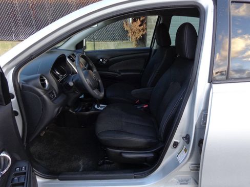 Used 2014 Nissan Versa SV w/ Convenience Package image 35