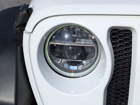 Used 2021 Jeep Wrangler Unlimited Sport AWD/4WD image 9