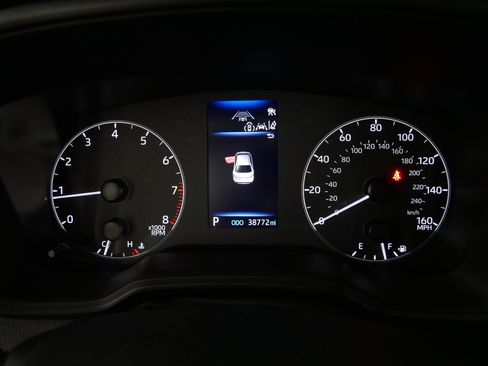 Used 2024 Toyota Corolla LE image 21