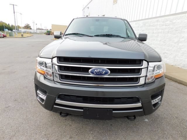 Used 2017 Ford Expedition Limited w/ Equipment Group 301A AWD/4WD image 28