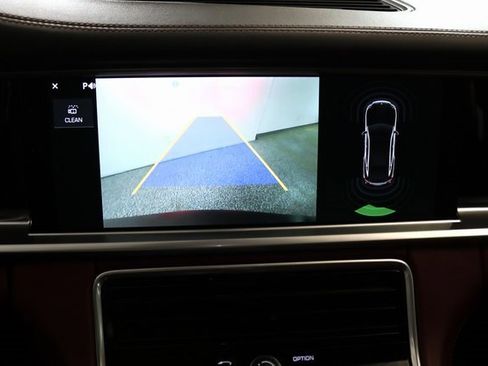 Used 2018 Porsche Panamera 4S image 9