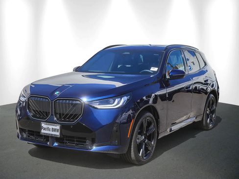 Used 2026 BMW X3 xDrive30 w/ M Sport Package image 3