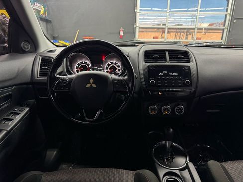 Used 2017 Mitsubishi Outlander Sport ES image 30