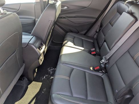 Used 2024 Chevrolet Equinox Premier image 22
