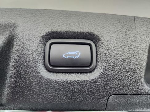 Used 2023 Hyundai Santa Fe SEL w/ Premium Package image 31