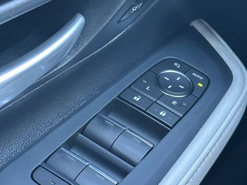 Used 2025 Toyota Grand Highlander AWD Hybrid image 49