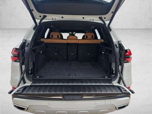Used 2024 BMW X5 sDrive40i w/ Premium Package image 6