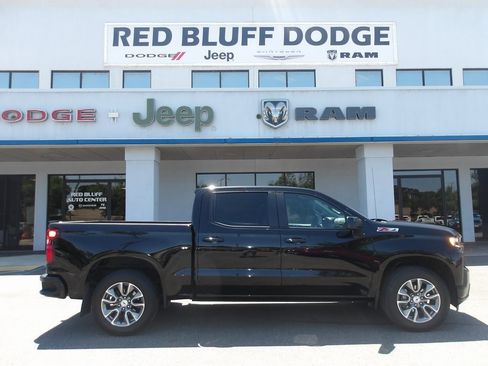 Used 2022 Chevrolet Silverado 1500 RST w/ Z71 Off-Road Package image 1