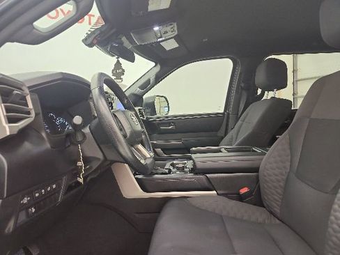 Used 2025 Toyota Tundra SR5 AWD/4WD image 15