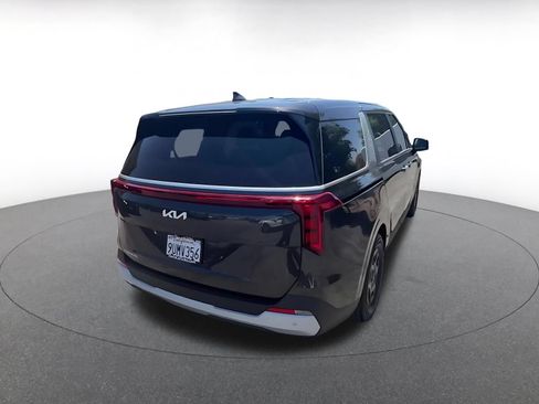 Used 2026 Kia Carnival FWD image 15