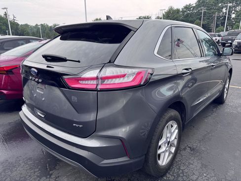 Used 2024 Ford Edge SEL w/ Convenience Package AWD/4WD image 4