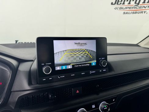 Used 2025 Honda CR-V EX image 16