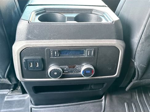 Used 2020 Ford Expedition XLT w/ Equipment Group 201A image 28