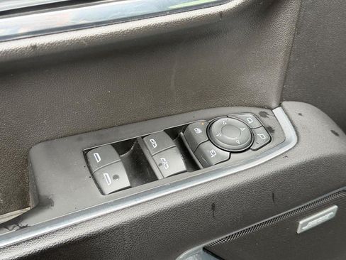 Used 2023 Chevrolet Silverado 1500 LTZ AWD/4WD image 16