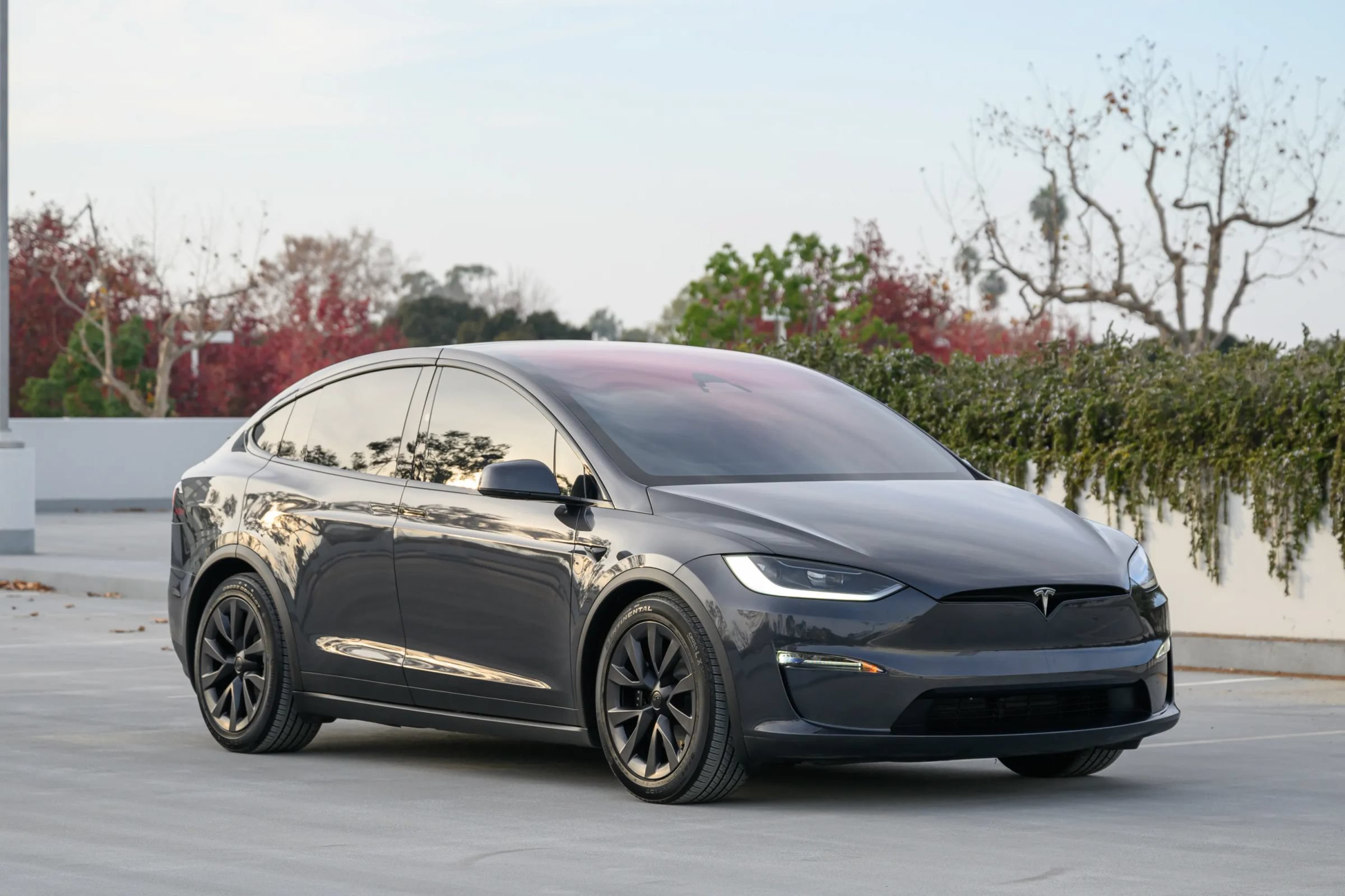Used 2024 Tesla Model X AWD/4WD image 9