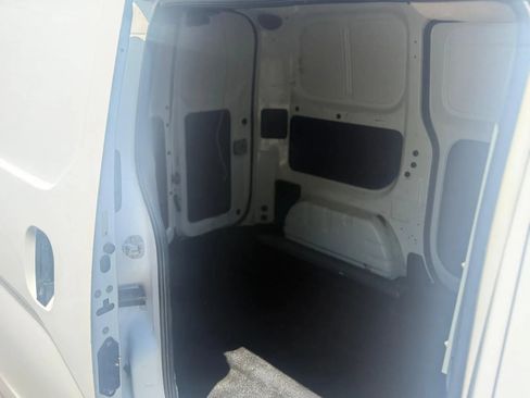 Used 2015 Nissan NV200 SV w/ Technology Package FWD image 15