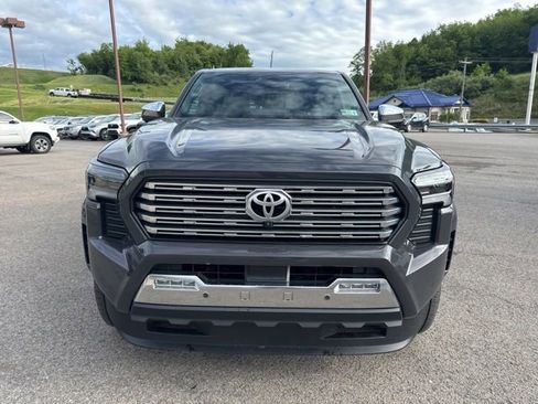 Used 2024 Toyota Tacoma Limited w/ Limited Package (LT) AWD/4WD image 2