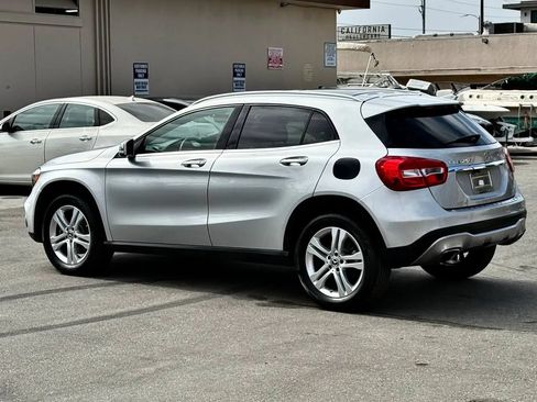 Used 2018 Mercedes-Benz GLA 250 w/ Premium Package image 12