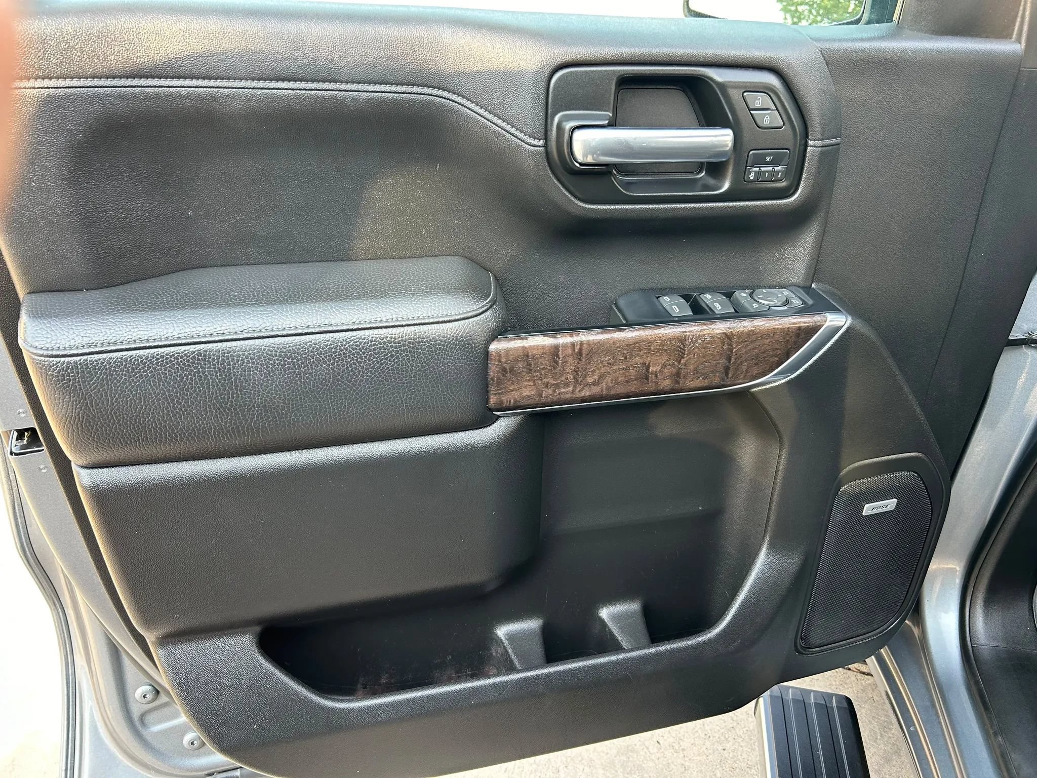 Used 2019 GMC Sierra 1500 Denali w/ Denali Ultimate Package AWD/4WD image 10