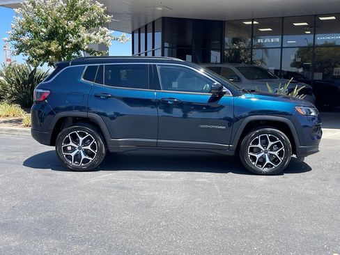 New 2026 Jeep Compass Limited AWD/4WD image 3