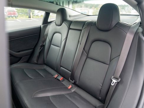 Used 2019 Tesla Model 3 Long Range image 23