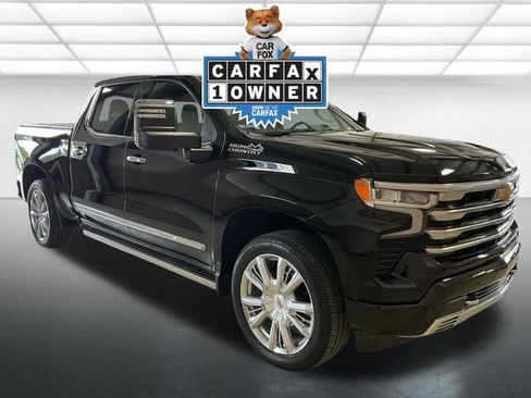 Used 2024 Chevrolet Silverado 1500 High Country w/ High Country Premium Package image 3