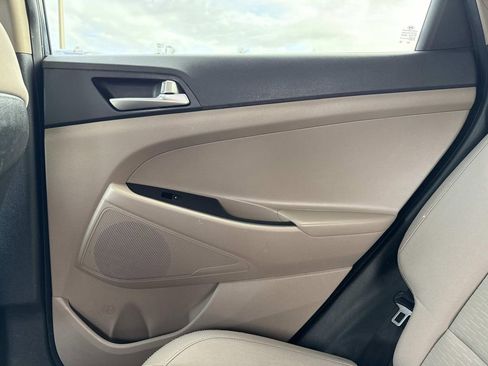 Used 2019 Hyundai Tucson SEL image 17