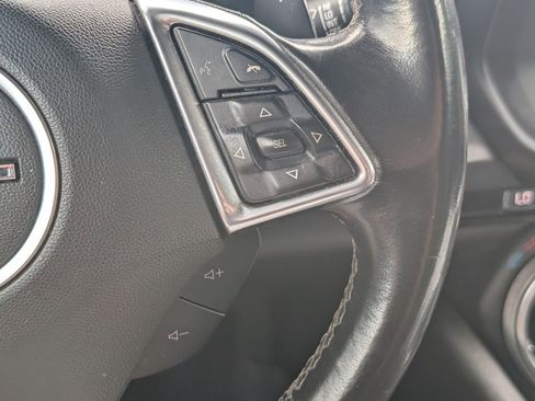 Used 2020 Chevrolet Camaro LT RWD image 12