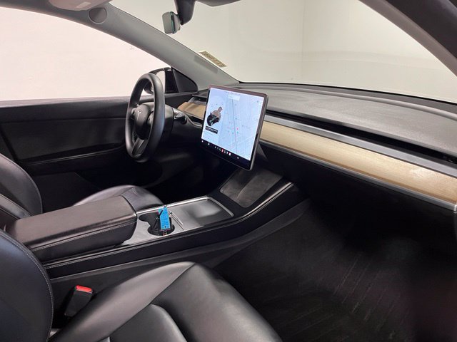 Used 2021 Tesla Model Y Long Range AWD/4WD image 10