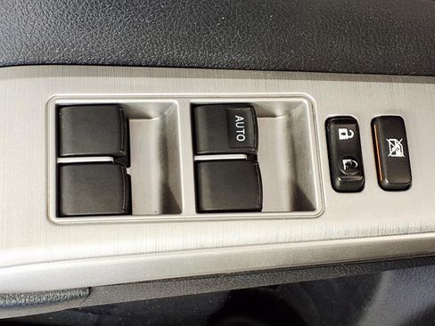 Used 2014 Toyota Camry SE FWD image 14