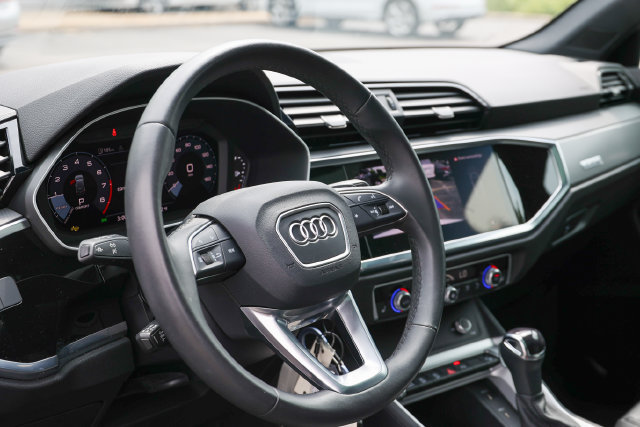 Used 2025 Audi Q3 2.0T Premium AWD/4WD image 30