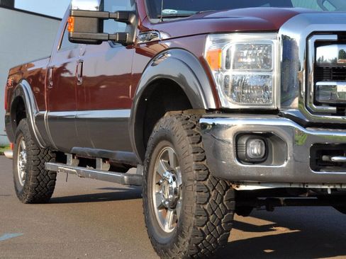 Used 2011 Ford F250 Lariat w/ Chrome Pkg image 6