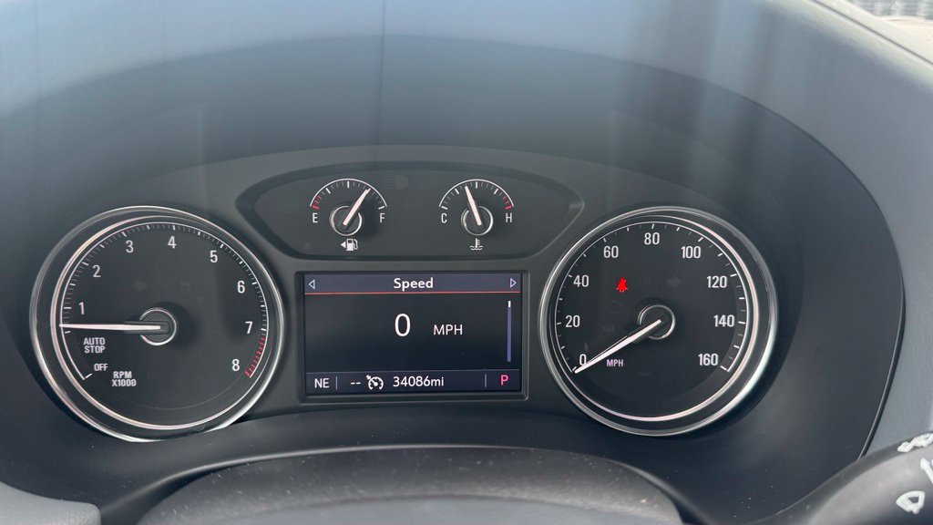 Used 2023 Buick Enclave Essence FWD image 23