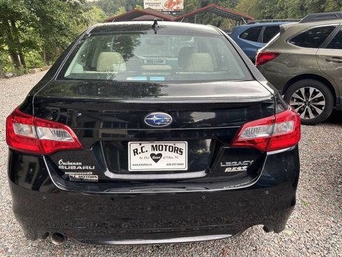 Used 2017 Subaru Legacy 2.5i Limited AWD/4WD image 7