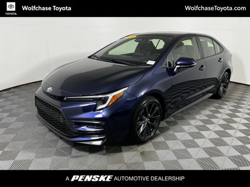 Used 2026 Toyota Corolla SE FWD image 1