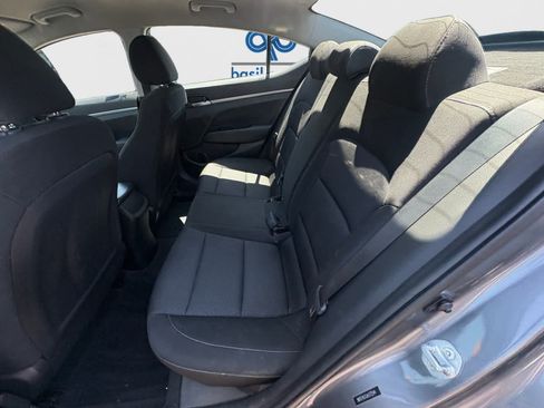 Used 2018 Hyundai Elantra SE w/ SE Connectivity Package 04 FWD image 20
