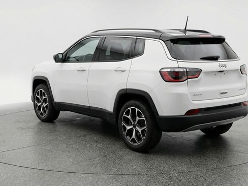 Used 2025 Jeep Compass Limited AWD/4WD image 6